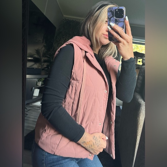 New In Jackets & Blazers - NWT Pink Quilted Vest